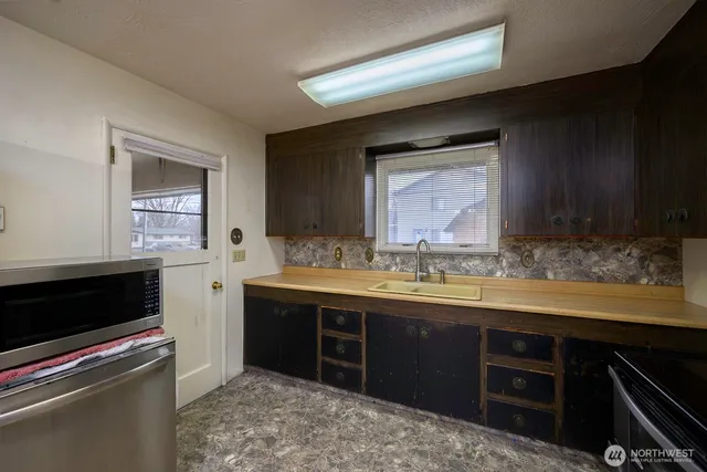 $359,999 | 1133 Ashley Way, Moses Lake, WA 98837