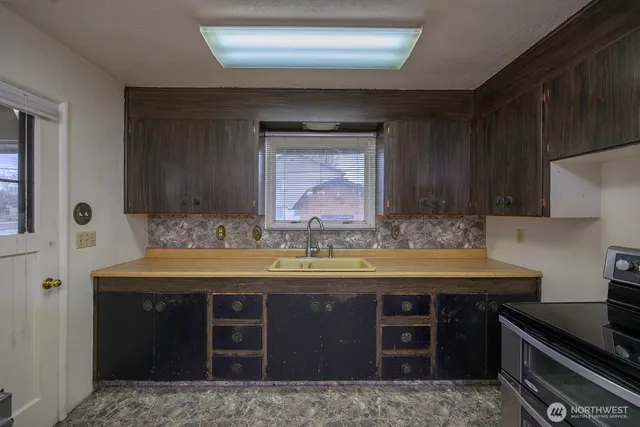 $359,999 | 1133 Ashley Way, Moses Lake, WA 98837