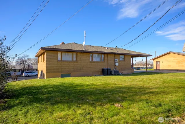 $359,999 | 1133 Ashley Way, Moses Lake, WA 98837