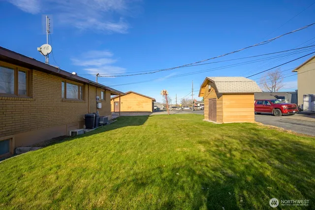 $359,999 | 1133 Ashley Way, Moses Lake, WA 98837