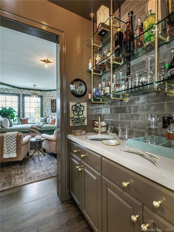 220 Painter Hill Road Roxbury, CT 06783 - Photo 17 of 40 Bar