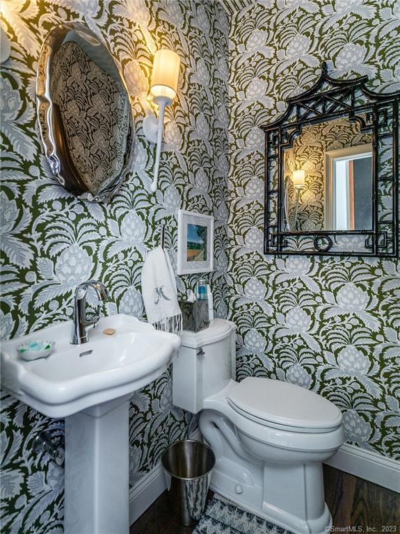 220 Painter Hill Road Roxbury, CT 06783 - Photo 20 of 40 Powder Room