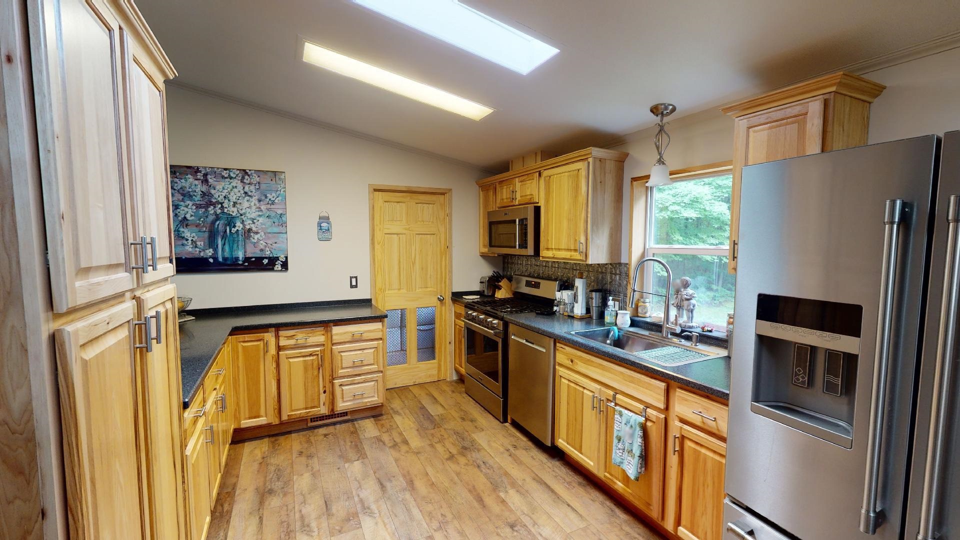 4855 West Laporte Road St. Louis, MI 48880 - Photo 5 of 39 1902681-4.JPG