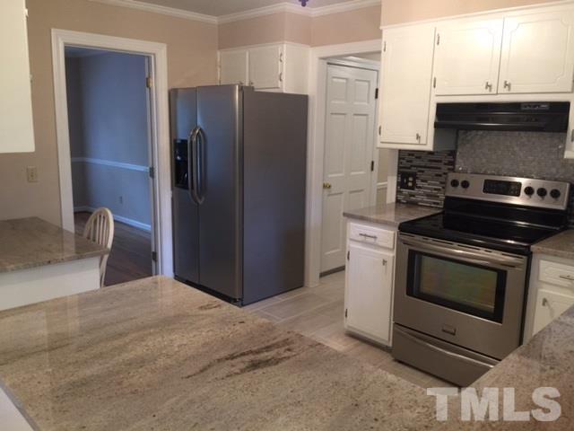 320 North Ridge Circle Roxboro, NC 27574 - Photo 3 of 25