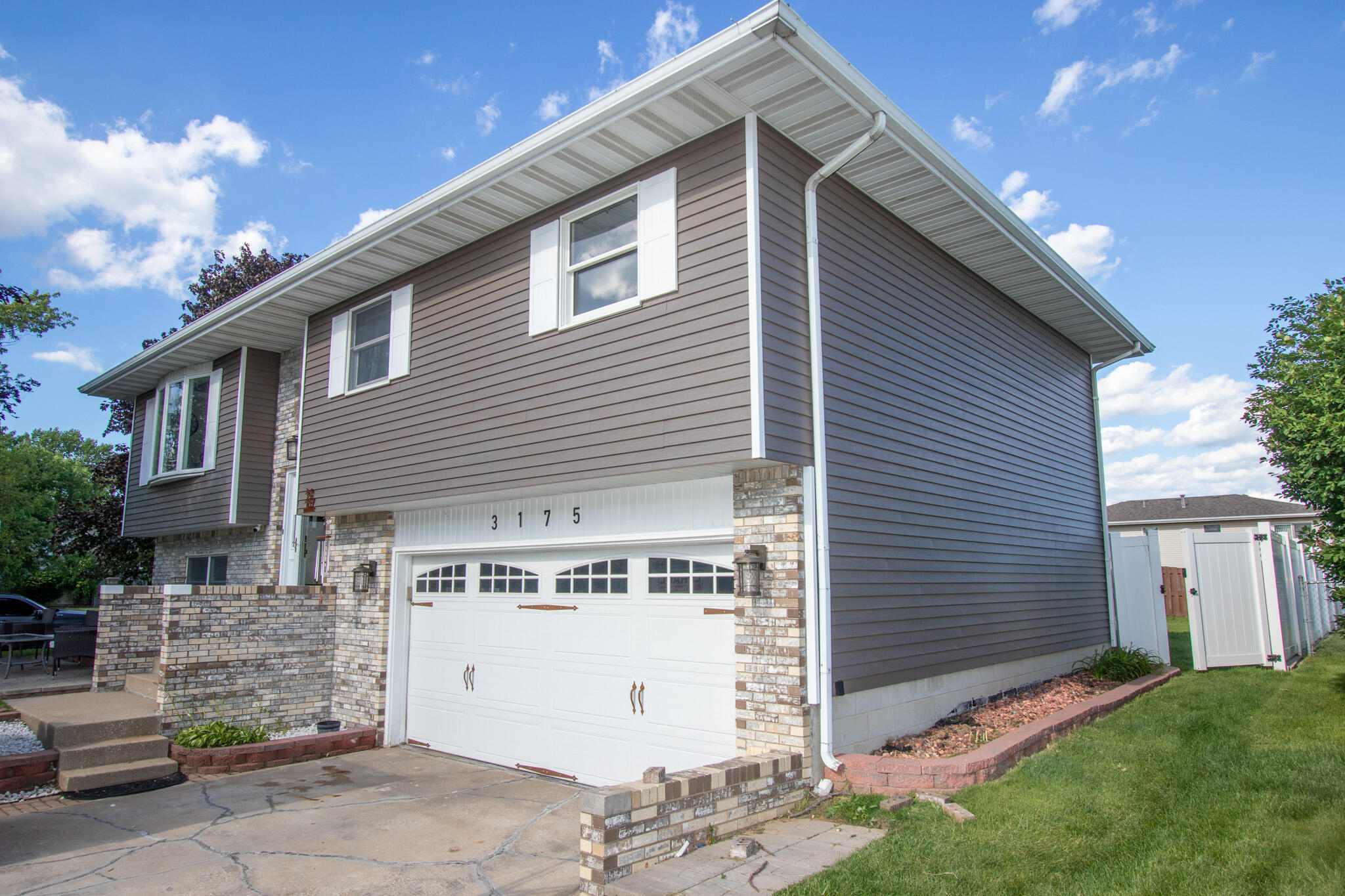 3175 Macon Street Portage, IN 46368 - Photo 11 of 63 2048x1365