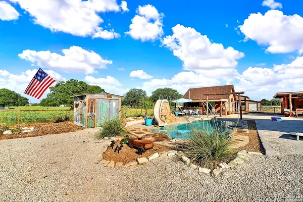 $795,000 | 10470 Farm To Market Road 539, Sutherland Springs, TX 78161