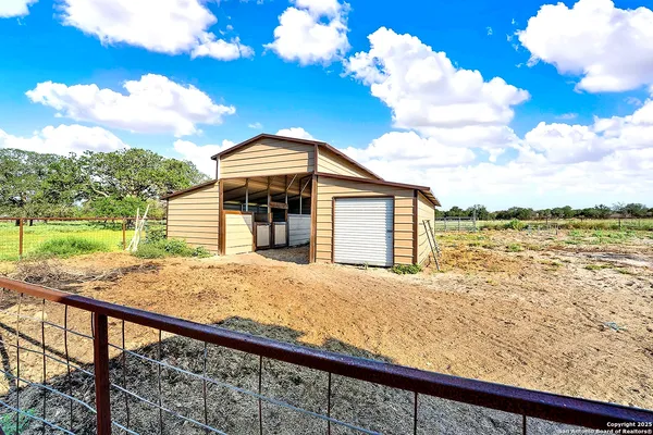 $795,000 | 10470 Farm To Market Road 539, Sutherland Springs, TX 78161