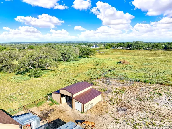 $795,000 | 10470 Farm To Market Road 539, Sutherland Springs, TX 78161