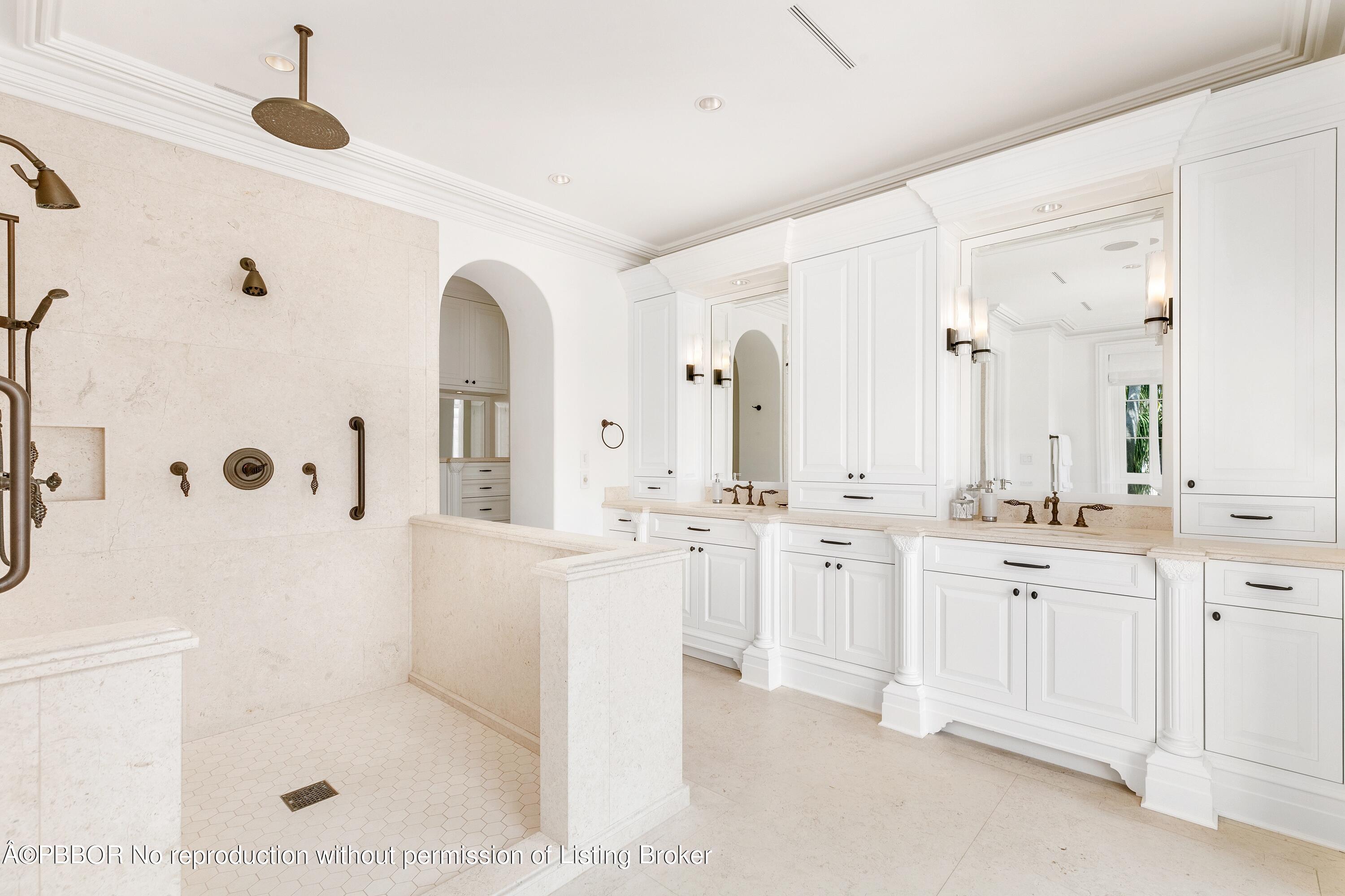 313 Dunbar Road Palm Beach, FL 33480 - Photo 33 of 73 Primary Bath