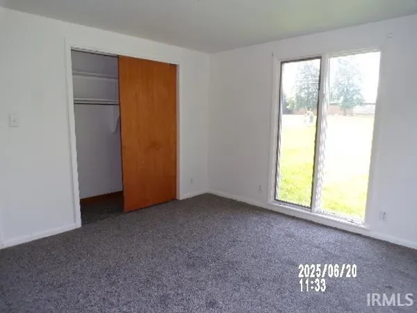 $189,900 | 985 East Washington Street, Winchester, IN 47394