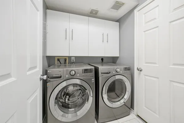 $449,000 | 38 Tallow Hill Place, Spring, TX 77382