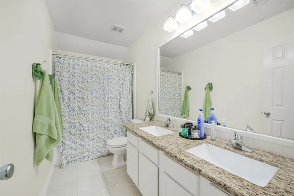 $449,000 | 38 Tallow Hill Place, Spring, TX 77382