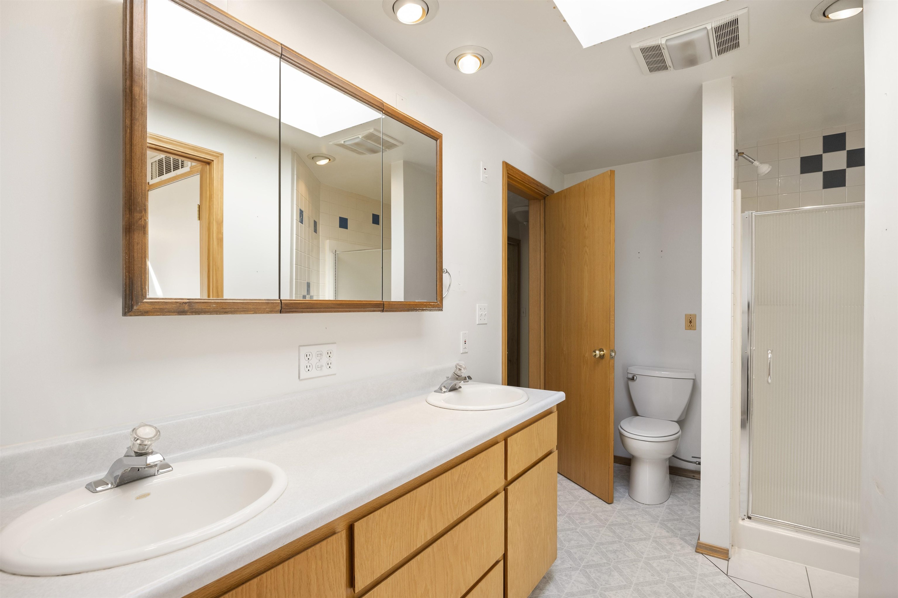 122 East Cozza Drive Spokane, WA 99208 - Photo 11 of 21 Gallery Image 11