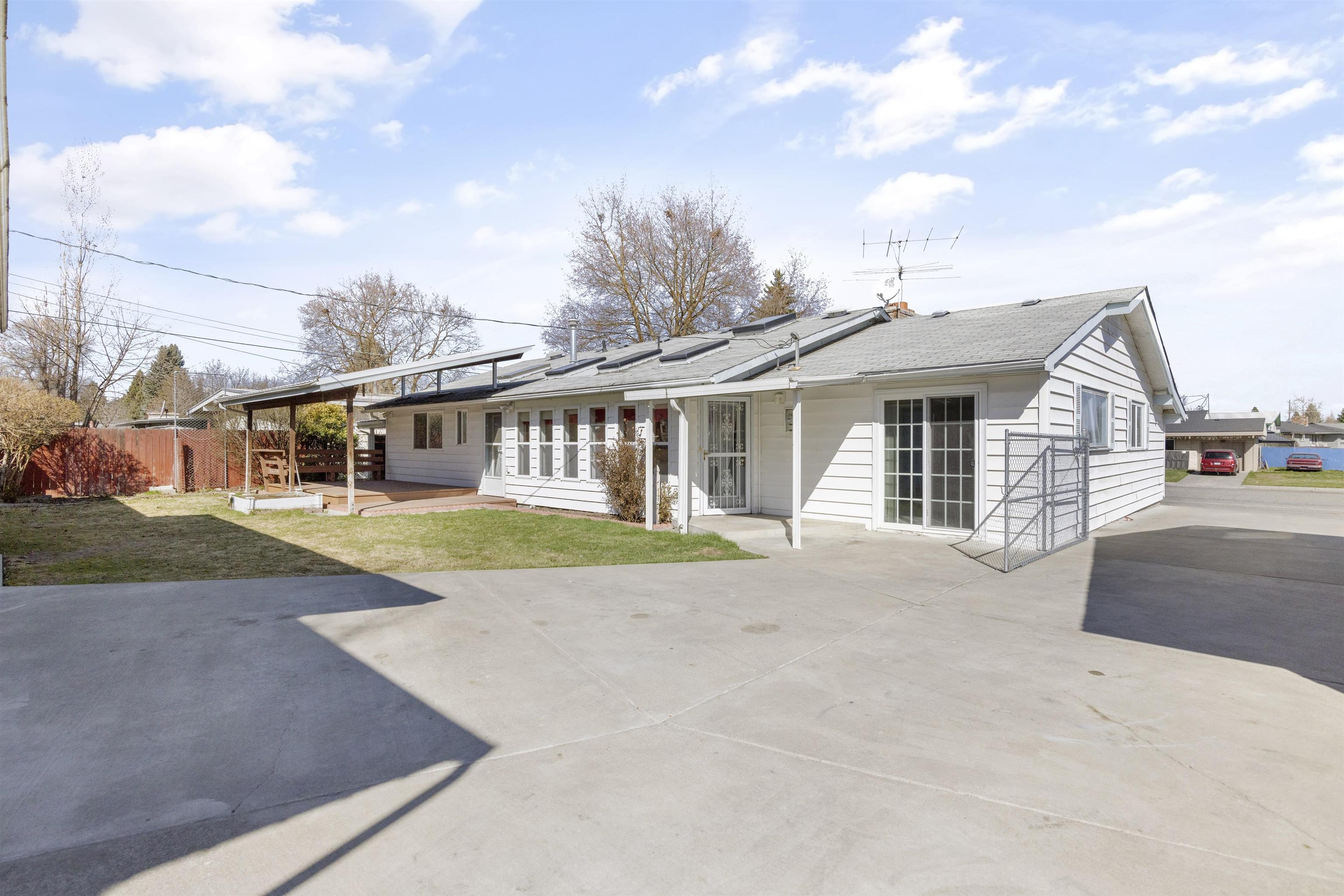 122 East Cozza Drive Spokane, WA 99208 - Photo 18 of 21 Gallery Image 18