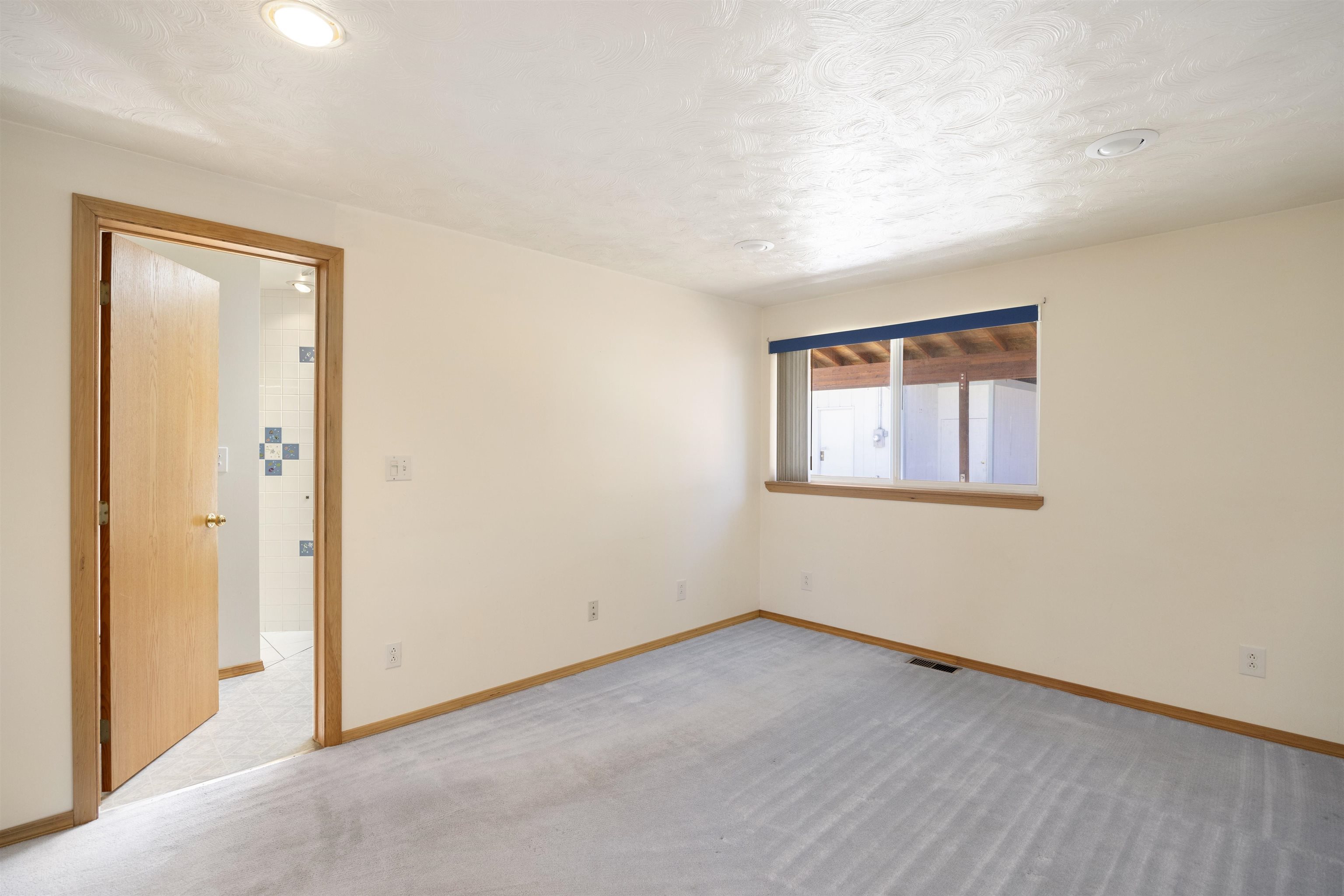 122 East Cozza Drive Spokane, WA 99208 - Photo 9 of 21 Gallery Image 9