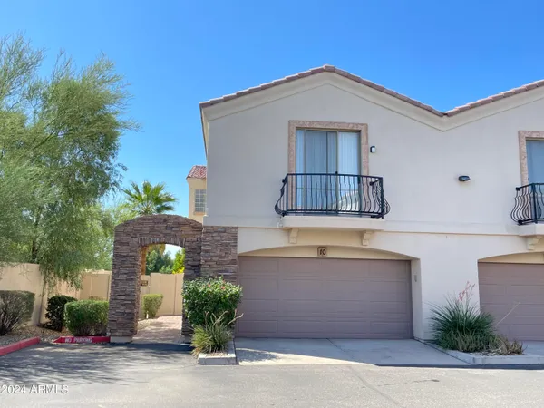 $3,750 | 7303 North 14th Street, Unit 10, Phoenix, AZ 85020