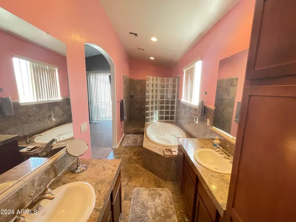 $3,750 | 7303 North 14th Street, Unit 10, Phoenix, AZ 85020
