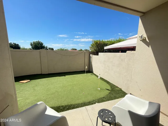 $3,750 | 7303 North 14th Street, Unit 10, Phoenix, AZ 85020