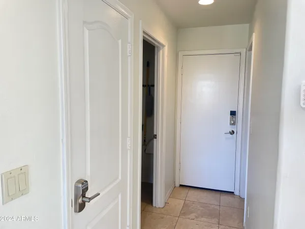 $3,750 | 7303 North 14th Street, Unit 10, Phoenix, AZ 85020