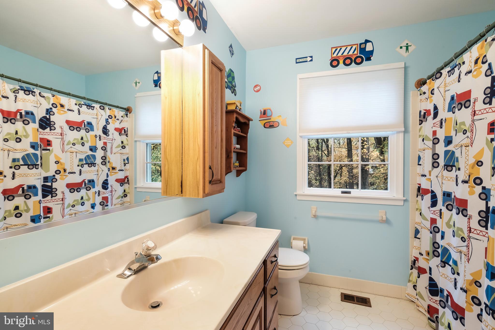 351 Kent Road Broomall, PA 19008 - Photo 26 of 31 Gallery Image 26