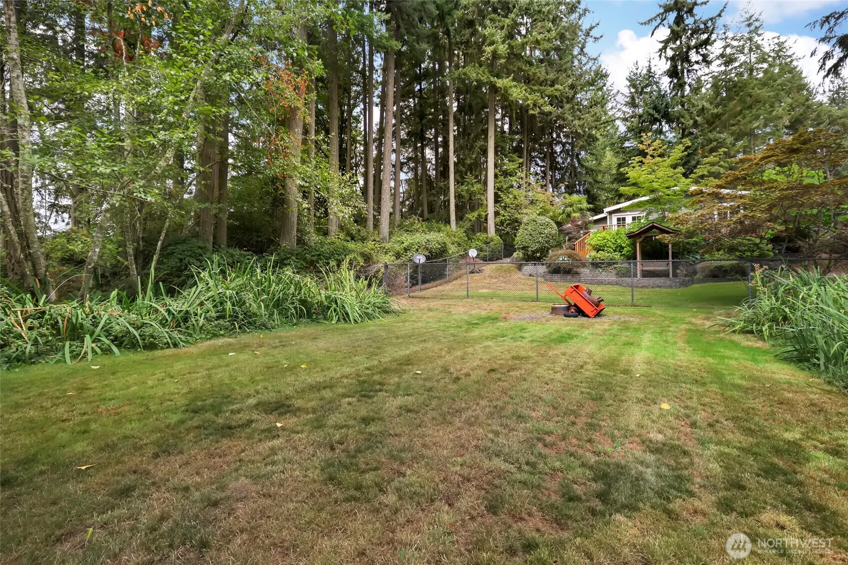 11116 Matthews Way Anderson Island, WA 98303 - Photo 32 of 40