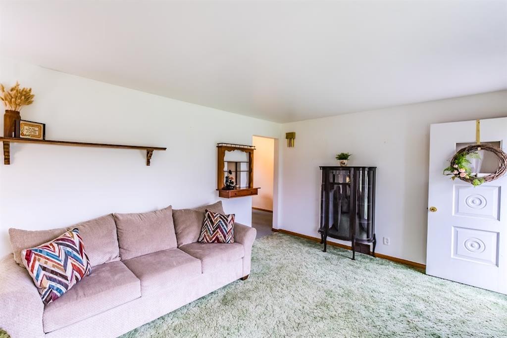 115 Freedom Road Butler, PA 16001 - Photo 8 of 40 Gallery Image 8