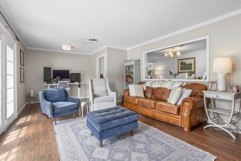 4109 Bilglade Road Fort Worth, TX 76109 - Photo 3 of 18