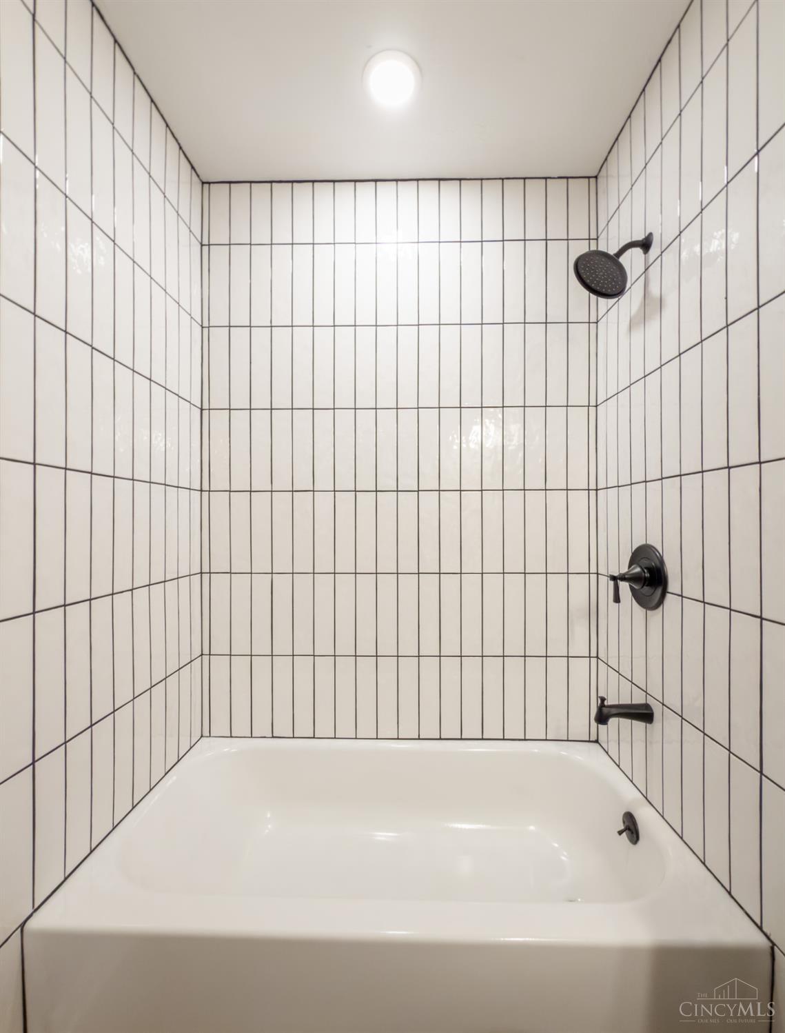 5660 Rapid Run Road, Unit 19 Cincinnati, OH 45238 - Photo 18 of 27 Gallery Image 18