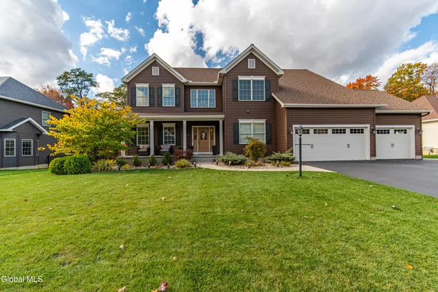 $799,900 | 77 Tamarack Lane, Colonie, NY 12309