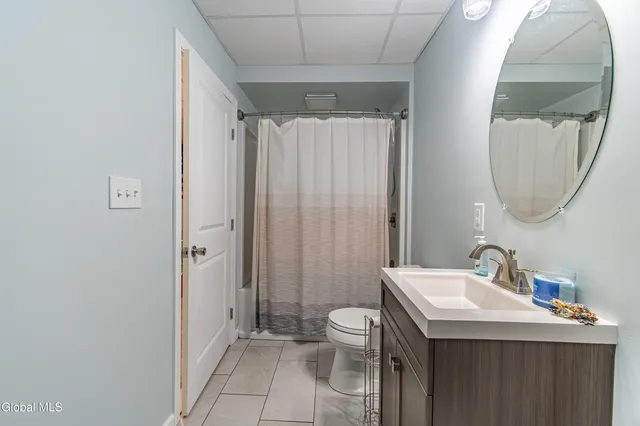 $799,900 | 77 Tamarack Lane, Colonie, NY 12309