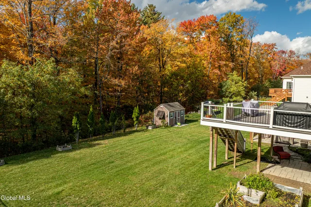 $799,900 | 77 Tamarack Lane, Colonie, NY 12309