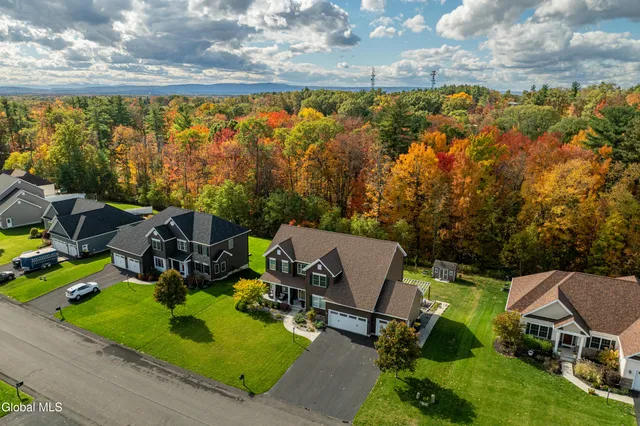 $799,900 | 77 Tamarack Lane, Colonie, NY 12309