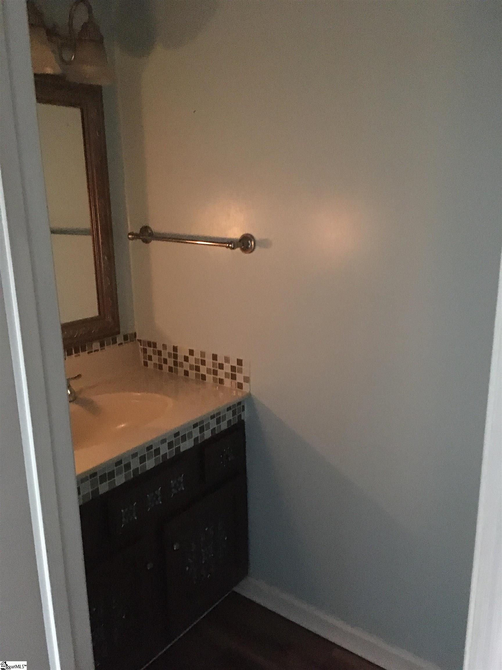 100 Stallings Road, Unit E15 Taylors, SC 29687 - Photo 10 of 13 Gallery Image 10