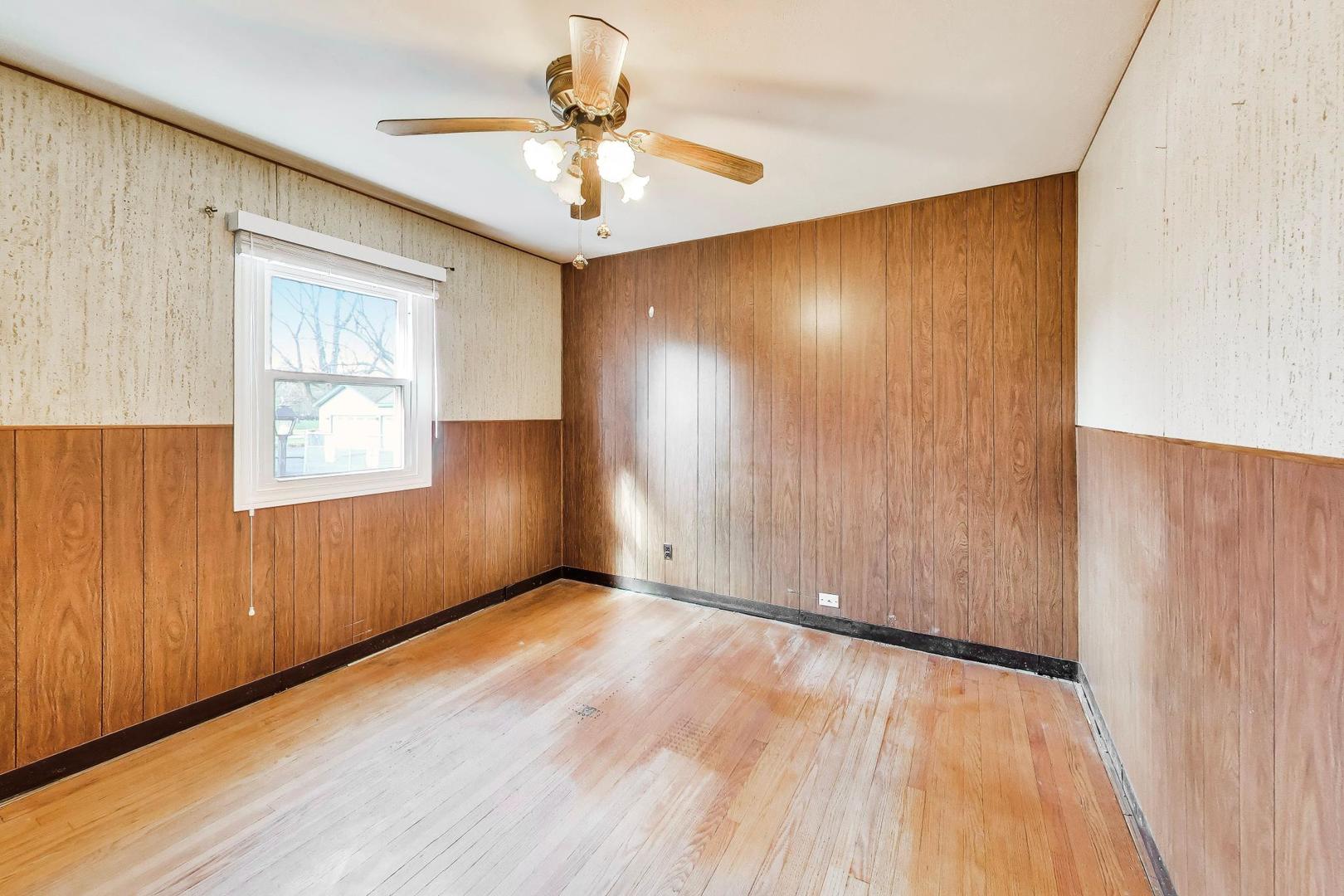 1607 West Plainfield Road La Grange Highlands, IL 60525 - Photo 18 of 42