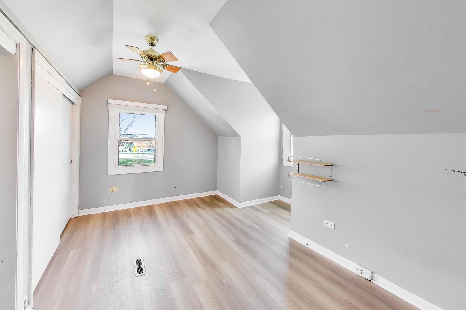 1607 West Plainfield Road La Grange Highlands, IL 60525 - Photo 23 of 42