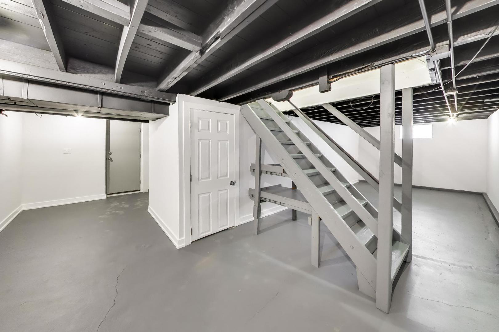 1607 West Plainfield Road La Grange Highlands, IL 60525 - Photo 27 of 42