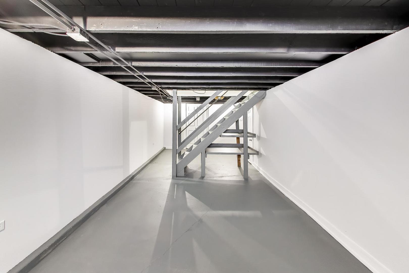 1607 West Plainfield Road La Grange Highlands, IL 60525 - Photo 28 of 42