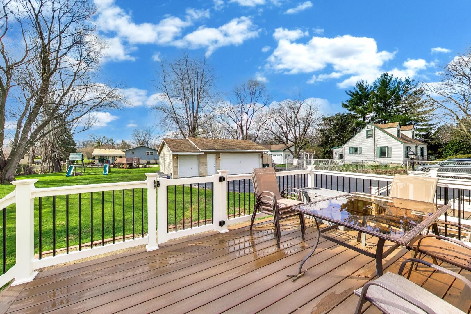 1607 West Plainfield Road La Grange Highlands, IL 60525 - Photo 30 of 42