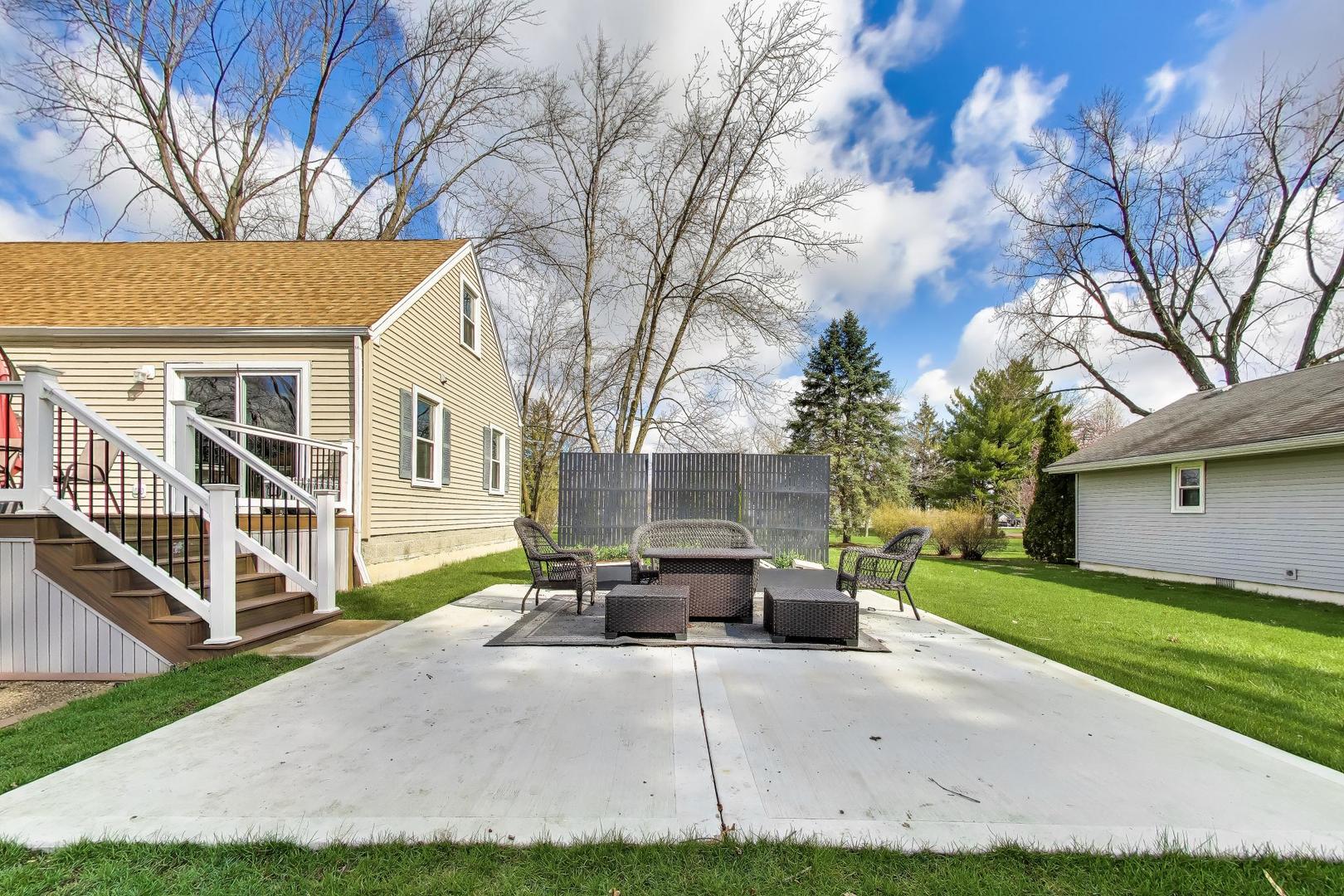 1607 West Plainfield Road La Grange Highlands, IL 60525 - Photo 34 of 42