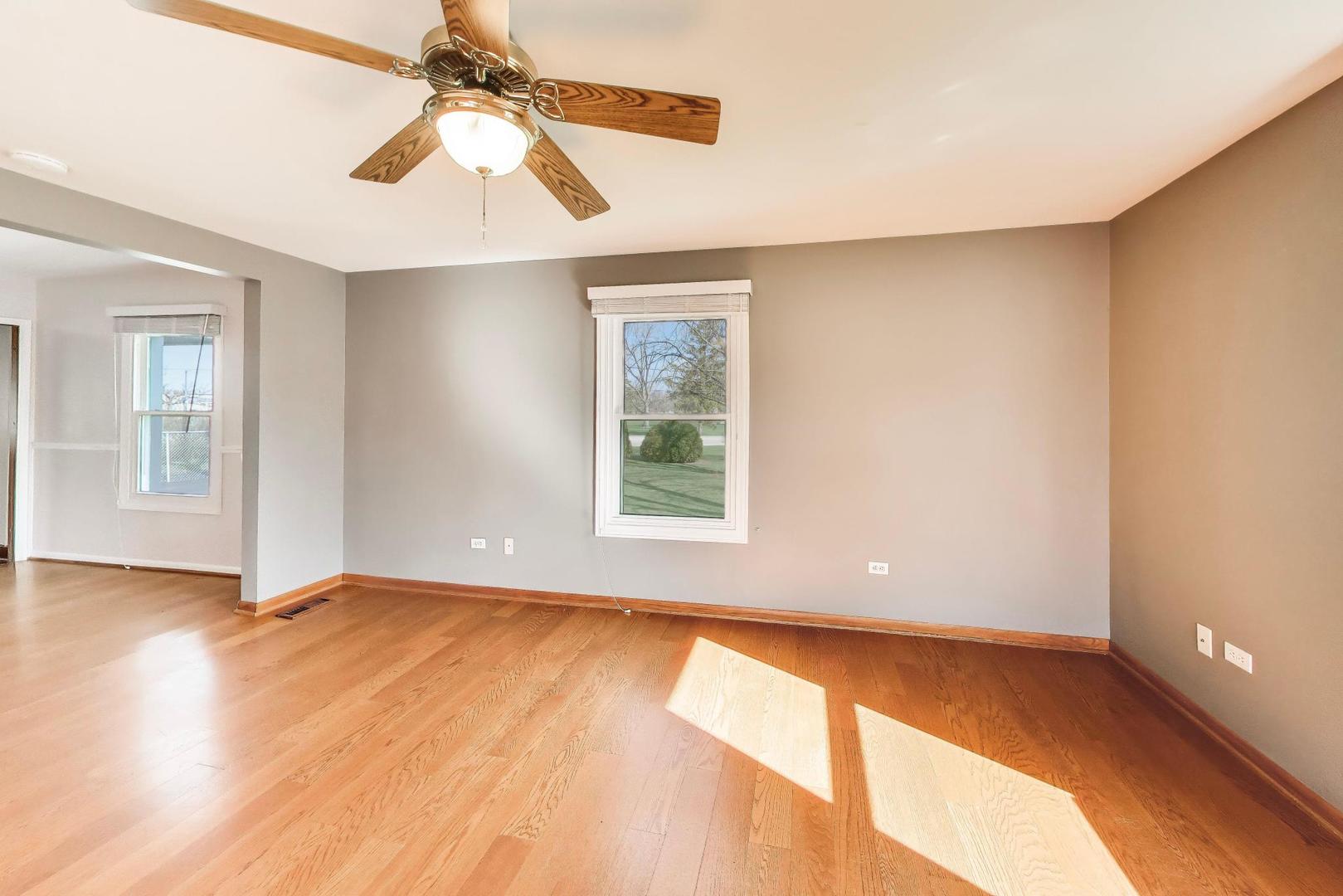 1607 West Plainfield Road La Grange Highlands, IL 60525 - Photo 8 of 42