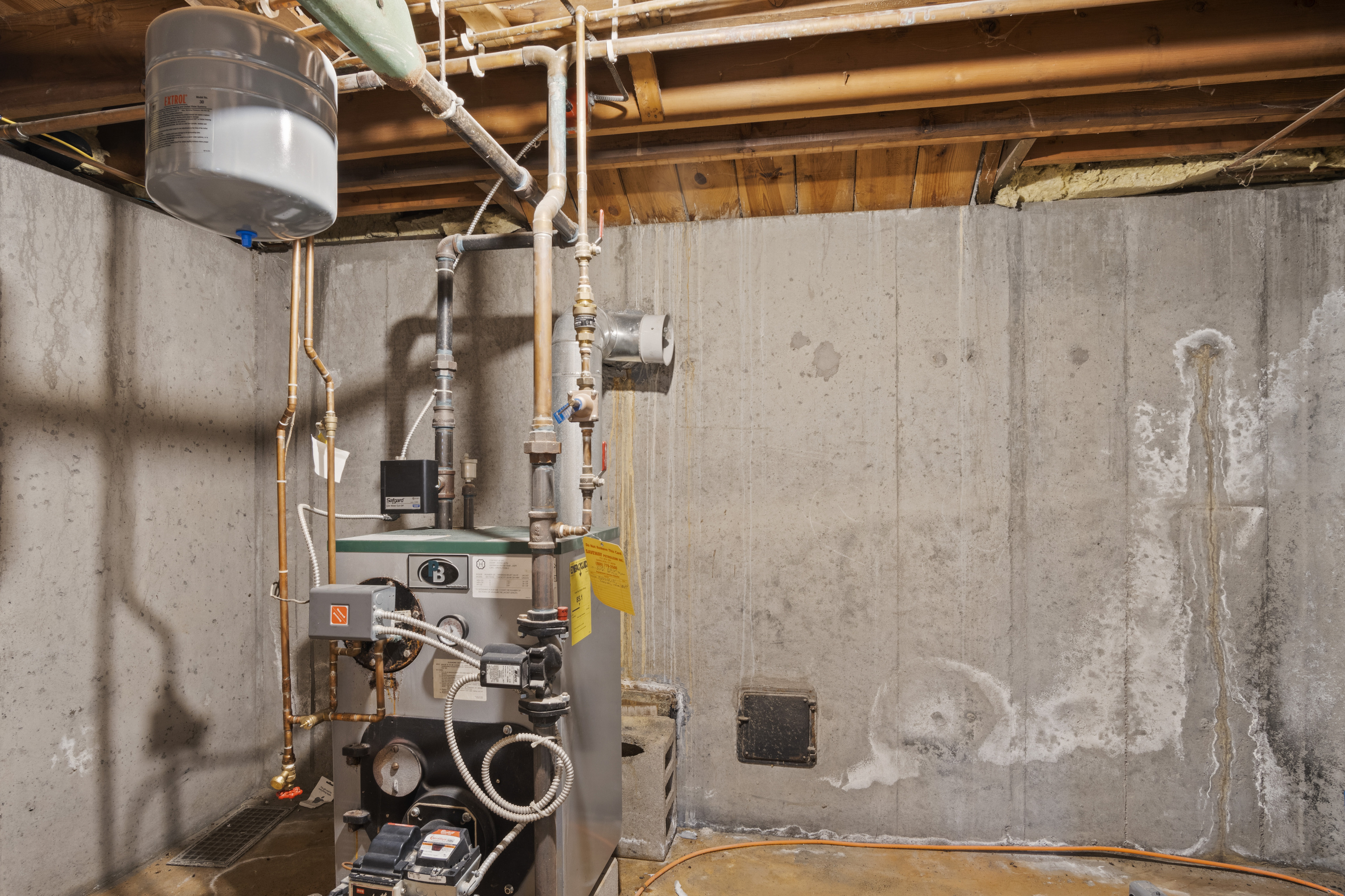 33 Briar Hill Road Norwich, CT 06360 - Photo 26 of 33 a view of walk in closet