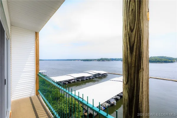 $425,000 | 607 Harbour Towne Drive, Unit E607, Lake Ozark, MO 65049