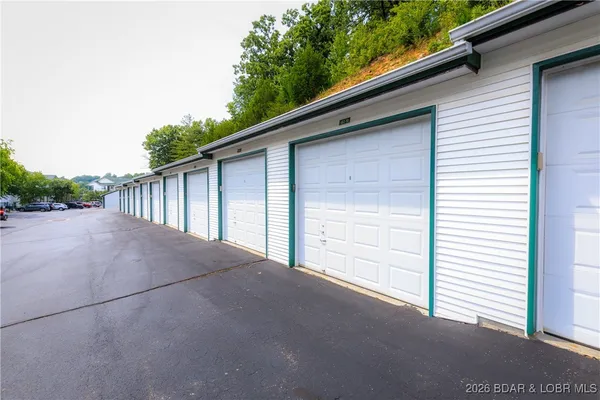 $425,000 | 607 Harbour Towne Drive, Unit E607, Lake Ozark, MO 65049