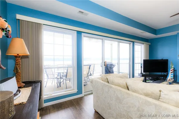 $425,000 | 607 Harbour Towne Drive, Unit E607, Lake Ozark, MO 65049