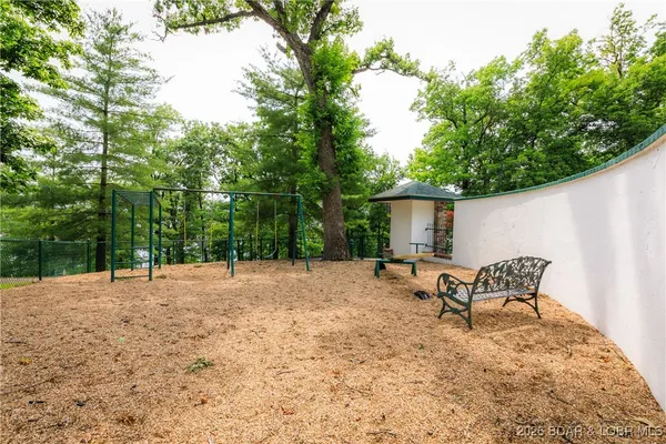 $425,000 | 607 Harbour Towne Drive, Unit E607, Lake Ozark, MO 65049