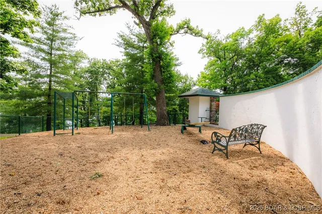 $445,000 | 607 Harbour Towne Drive, Unit E607, Lake Ozark, MO 65049