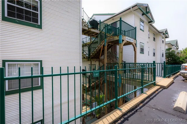 $445,000 | 607 Harbour Towne Drive, Unit E607, Lake Ozark, MO 65049