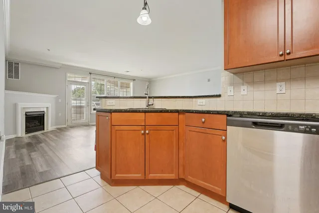 $270,000 | 313 Masterson Court, Ewing, NJ 08618