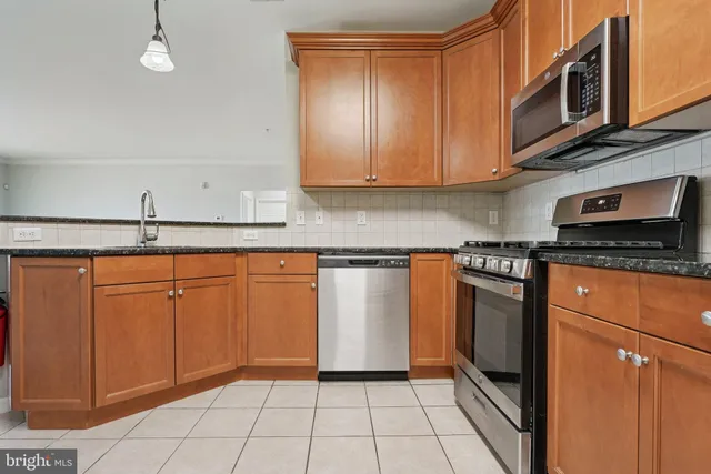 $270,000 | 313 Masterson Court, Ewing, NJ 08618