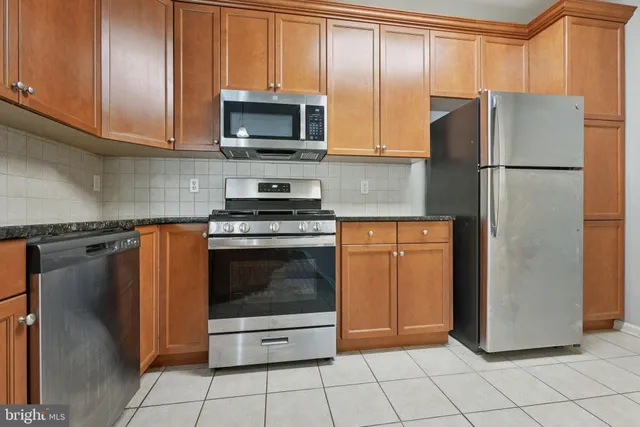 $270,000 | 313 Masterson Court, Ewing, NJ 08618